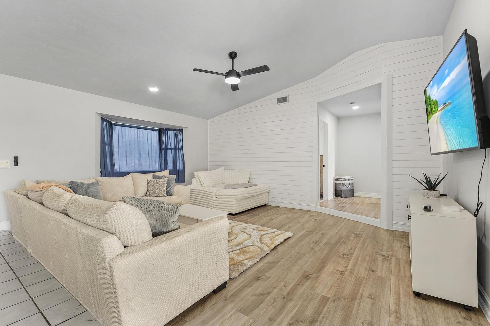 Palmetto Pines Paradise Cape Coral Exterior photo
